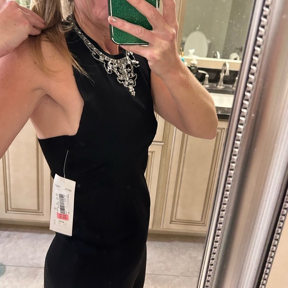 NWT Elegant Black Halter Top with Embroidered And Stone Detail SzS - Picture 7 of 8